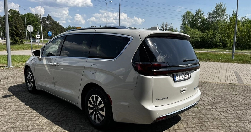 Chrysler Pacifica cena 179000 przebieg: 86000, rok produkcji 2021 z Łaszczów małe 781